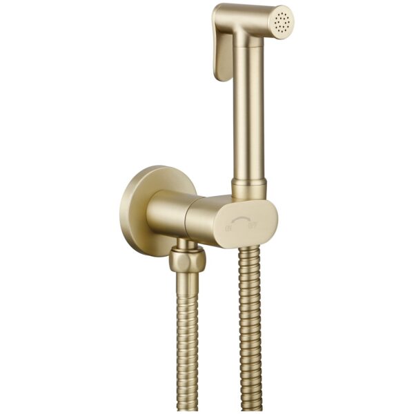 Conan Douche with Integrated Isolating Valve