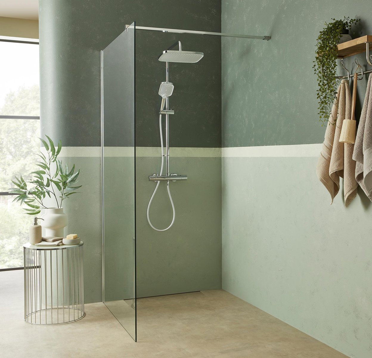 Talla 8mm Wetroom Screen with Bracing Bar 900mm